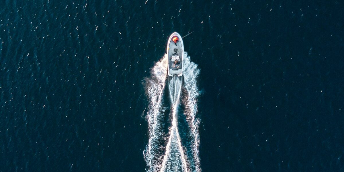 Marine Binoculars: Selection Guide